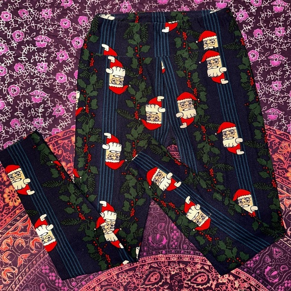 Festive Christmas Leggings - Picture 3 of 8